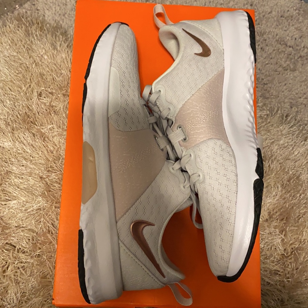 Nike gym shoes